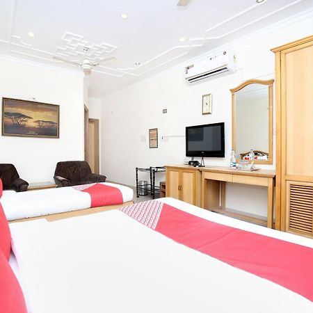 Hotel O Le Bon Ton 卢迪亚纳 外观 照片