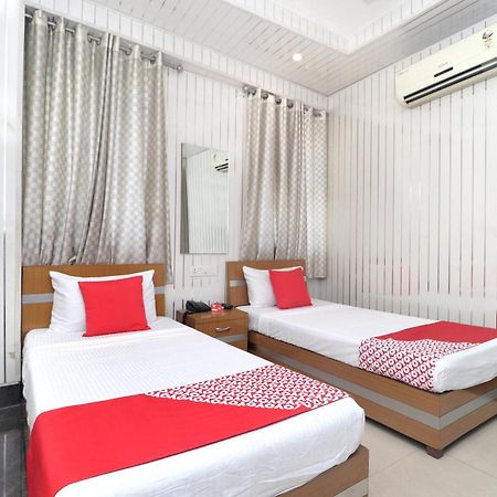 Hotel O Le Bon Ton 卢迪亚纳 外观 照片