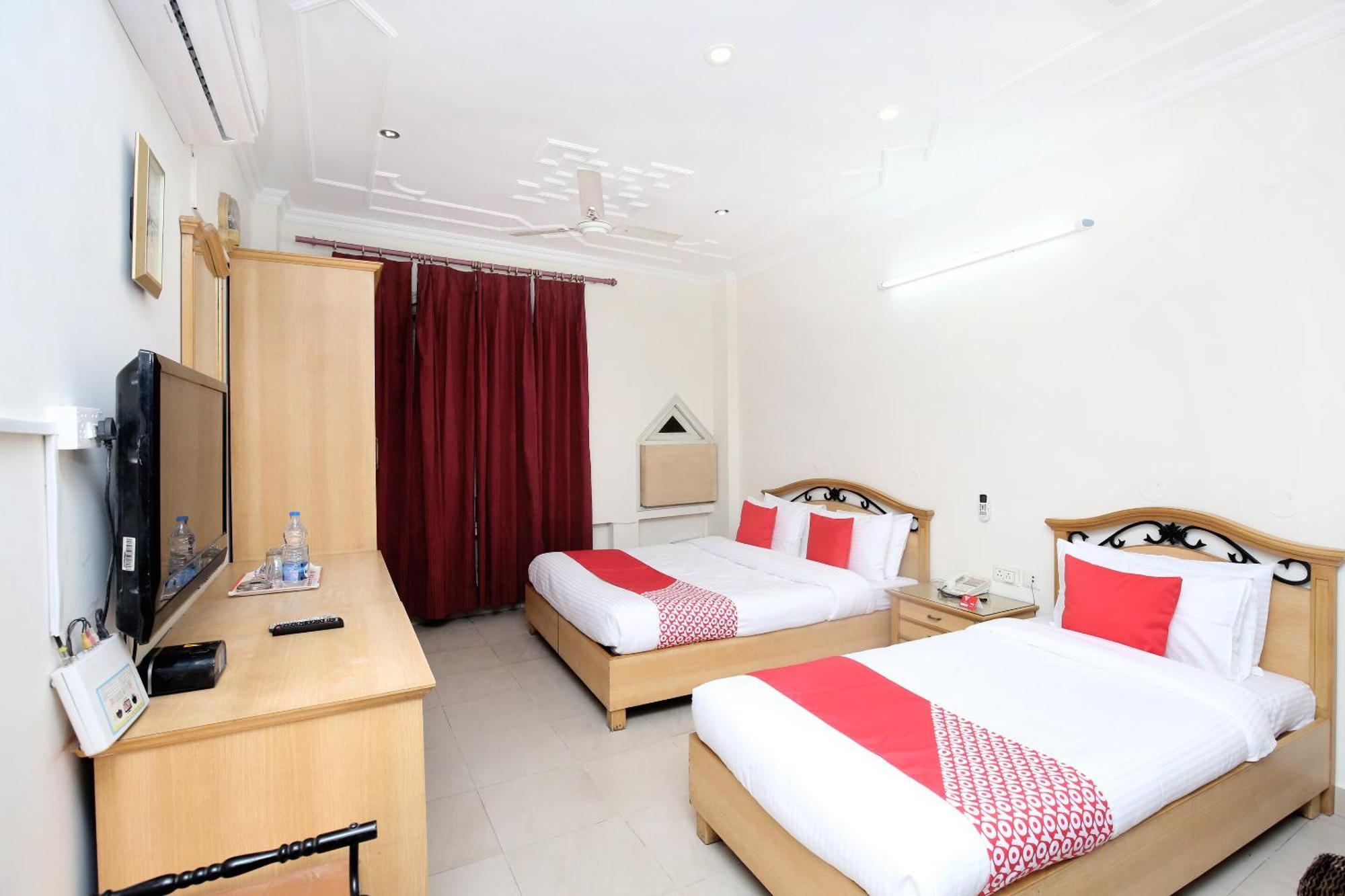 Hotel O Le Bon Ton 卢迪亚纳 外观 照片